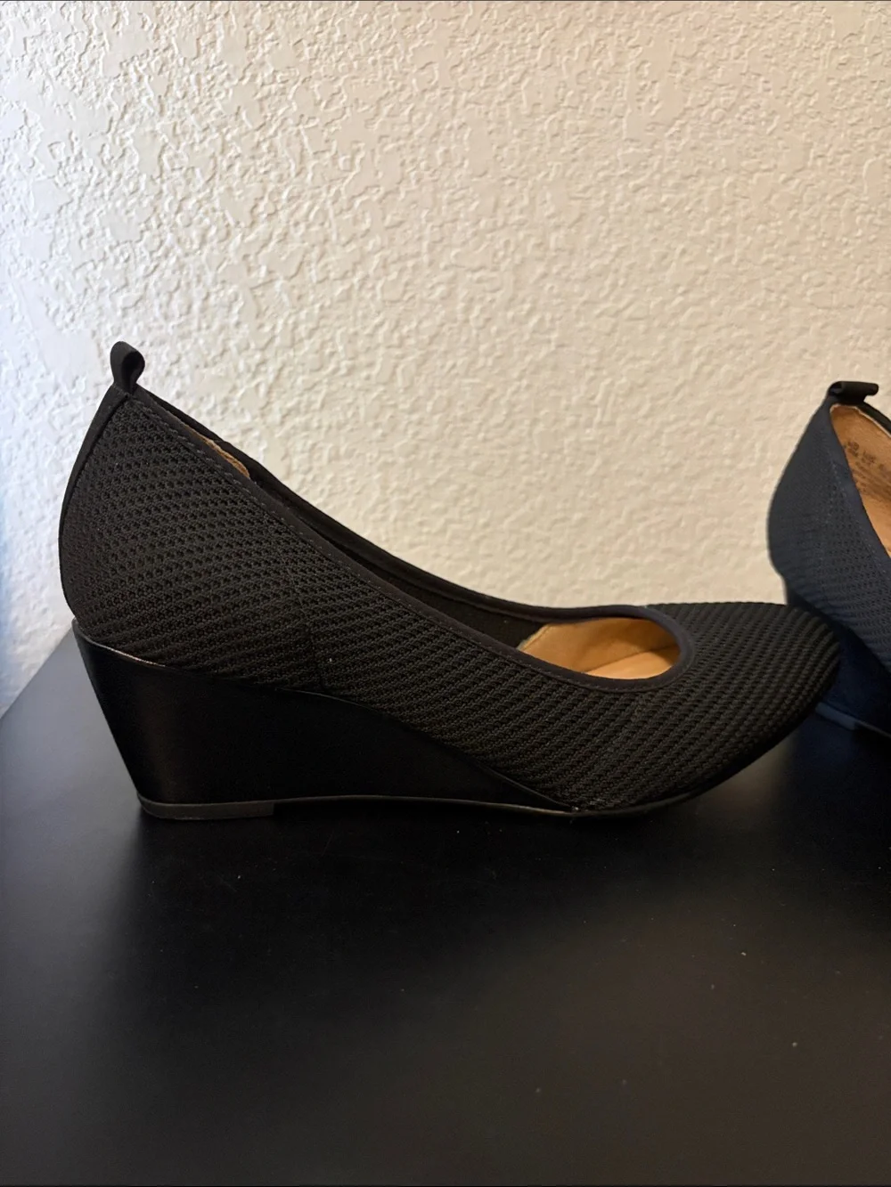 Abella Black Knit Wedge Pumps 8.5